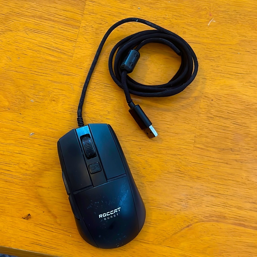 Roccat burst pro
